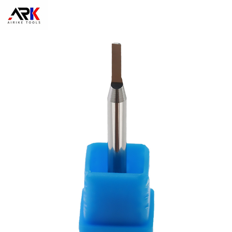 ゾンゲダ氏が解説 - 木工用フライスは時計回りか反時計回りか?