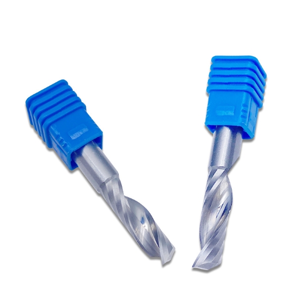 ダイヤモンドチップ付き彫刻機フライスカッターは、超微細なディテールの彫刻を処理できますか?