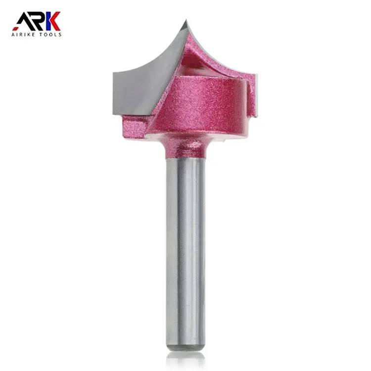 尖った彫刻ナイフ