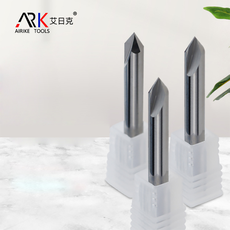 面子カッターの研削角度は何ですか?